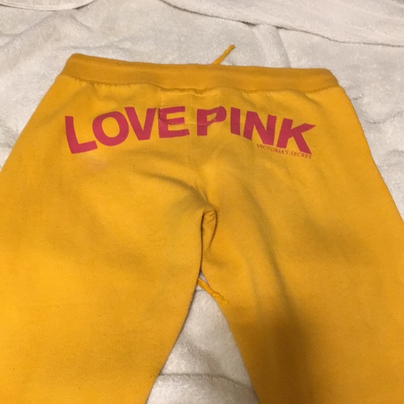 Pink by Victoria’s Secret - Picture 2 of 4